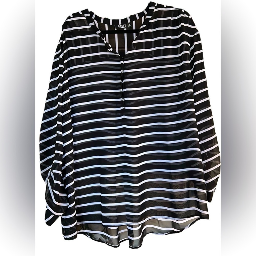 A.N.A. A New Approach Black/White Striped Sheer 1/4 Button Up Tunic, Sz 3X, EUC.